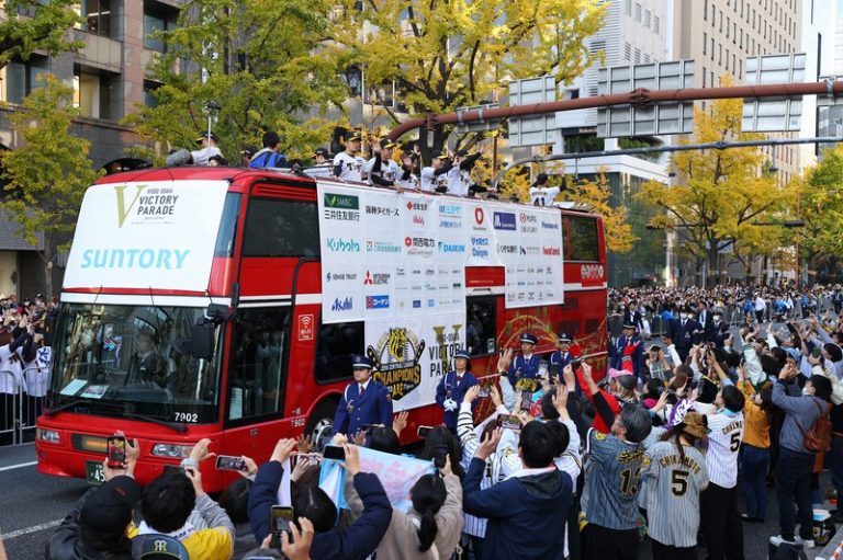 虎の秋　歓声染める　御堂筋・・・　　人事見直し倶楽部通信　　№5675
